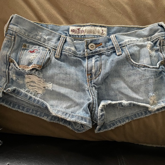 Hollister lot 7 pair size 0, 1 & 3 shorts and 1 pair of khakis - Picture 11 of 14